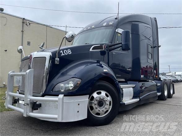 Kenworth T680 Τράκτορες