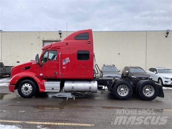 Peterbilt 587 Τράκτορες