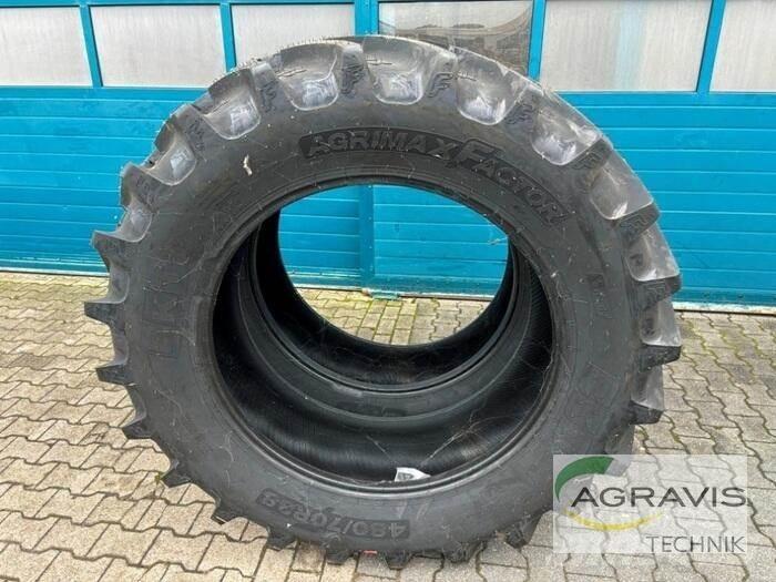 BKT 480/70-R38 Ελαστικά και ζάντες