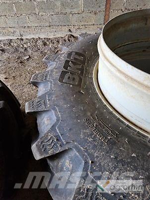 BKT Unbekannt Ελαστικά και ζάντες