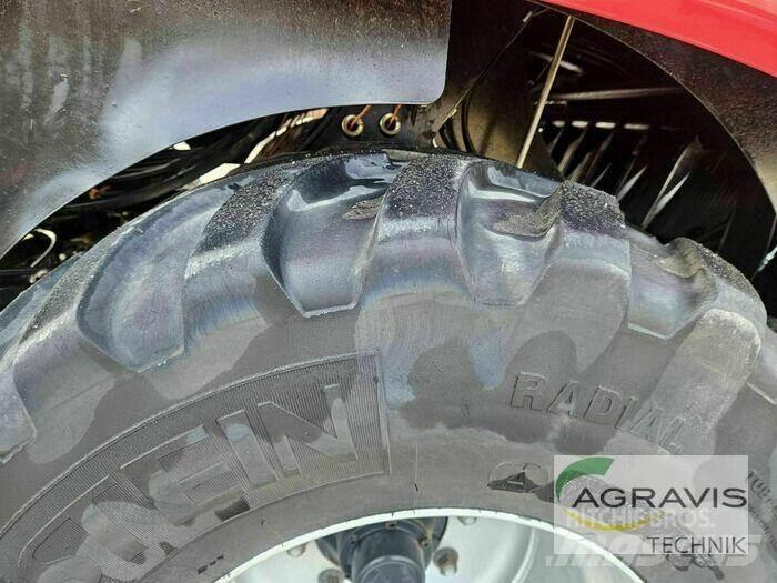 Case IH LB 424 R RL6 Πρέσες τετράγωνων δεμάτων