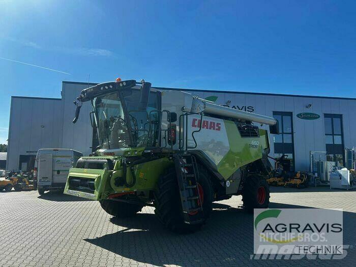 CLAAS TRION 650 Θεριζοαλωνιστικές μηχανές