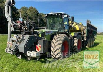 CLAAS XERION 3800 TRAC Διασκορπιστές κοπριάς