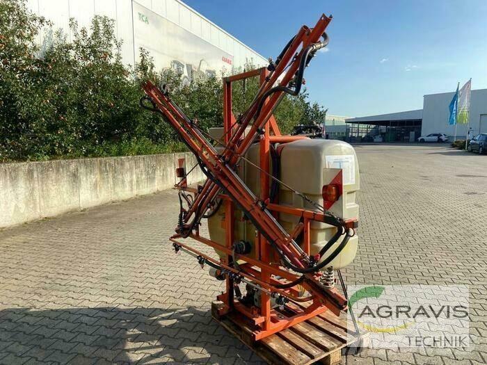 Douven 600 L Ρυμουλκούμενα ψεκαστικά