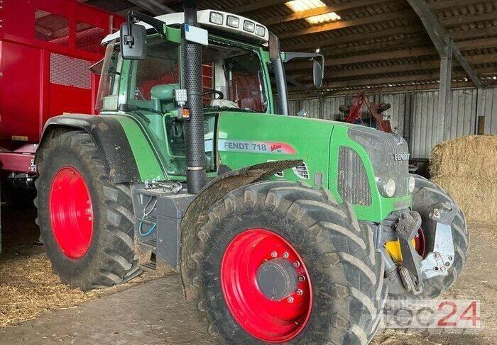 Fendt 718 Com3 Τρακτέρ