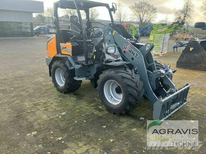 GiANT G3500 Φορτωτές με λάστιχα (Τροχοφόροι)