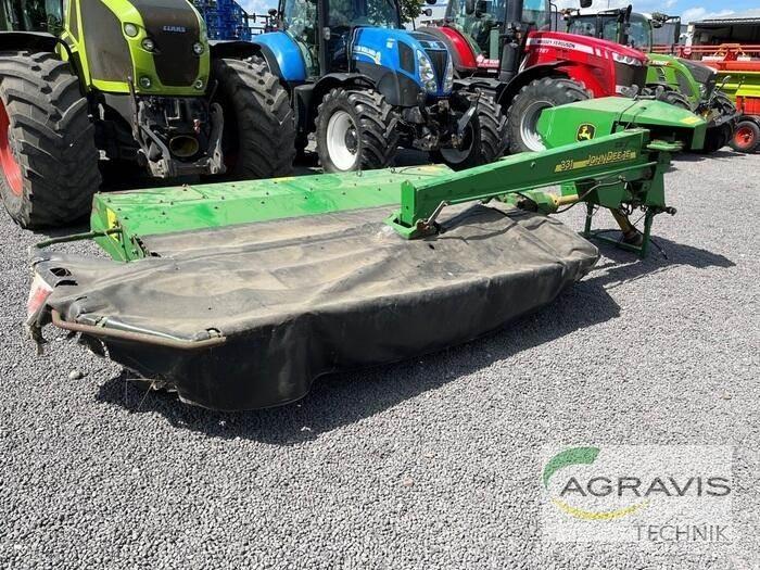 John Deere 331 Χορτοκοπτικά