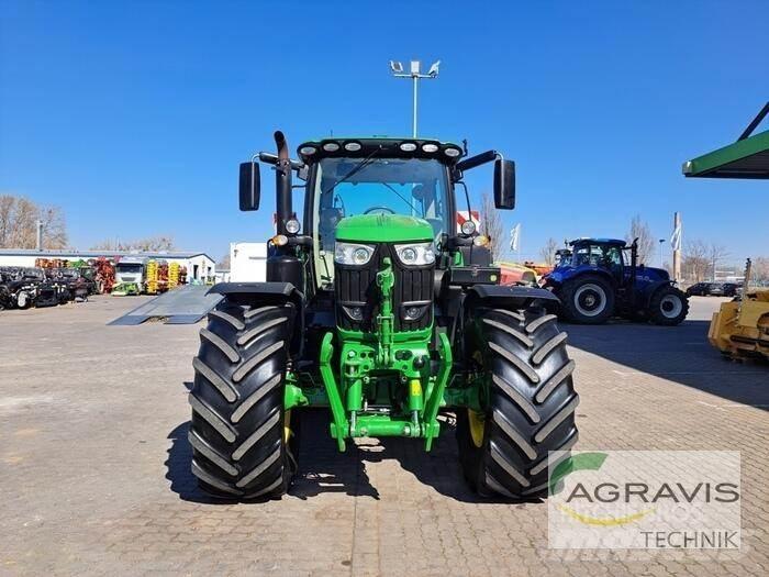 John Deere 6215 R Τρακτέρ