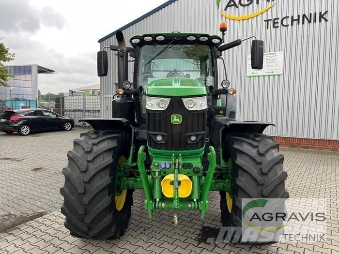John Deere 6215 R Τρακτέρ