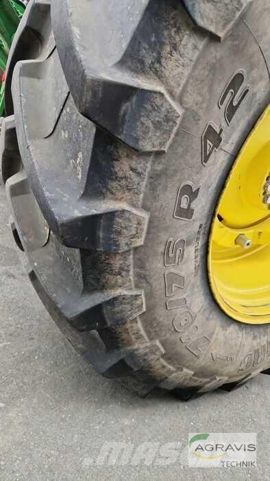 John Deere 8R 310 Τρακτέρ