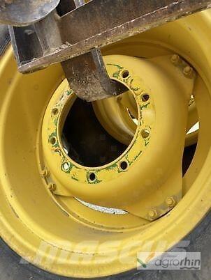 John Deere R38 + R28 Ελαστικά και ζάντες