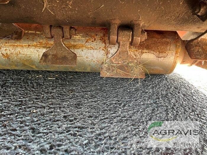 Kuhn BP 28 Χορτοκοπτικά και κορυφολόγοι βοσκοτόπων