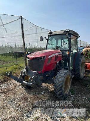 Massey Ferguson 3710 F Τρακτέρ