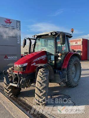 Massey Ferguson 5713S Τρακτέρ