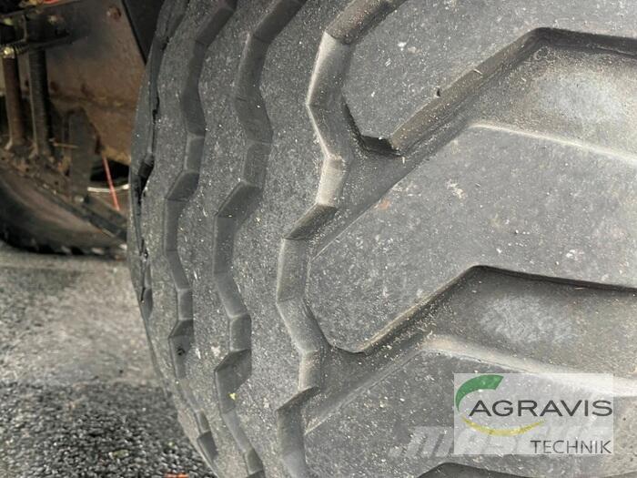 New Holland BB 940 Πρέσες τετράγωνων δεμάτων