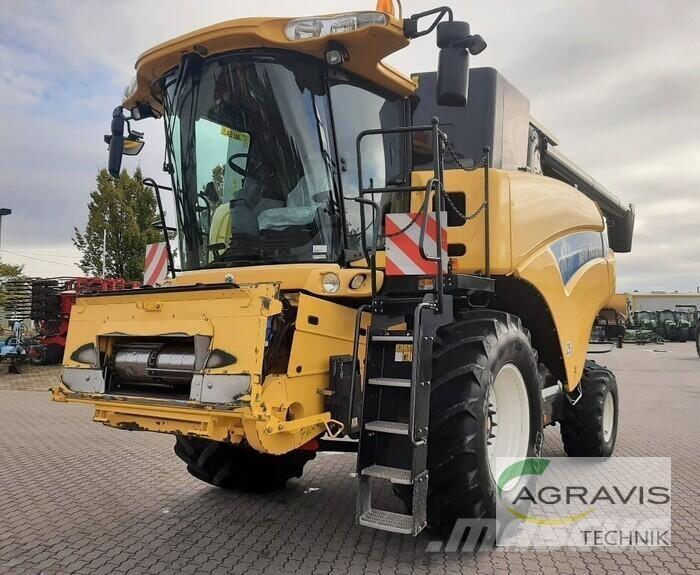 New Holland CR 960 Θεριζοαλωνιστικές μηχανές