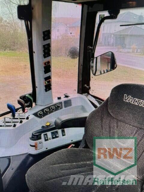 Valtra A85 Τρακτέρ