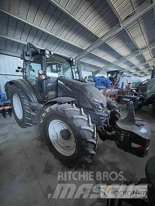 Valtra G125 Τρακτέρ