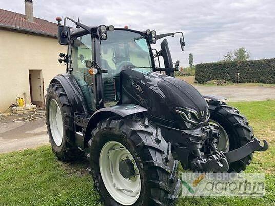 Valtra G125V Τρακτέρ