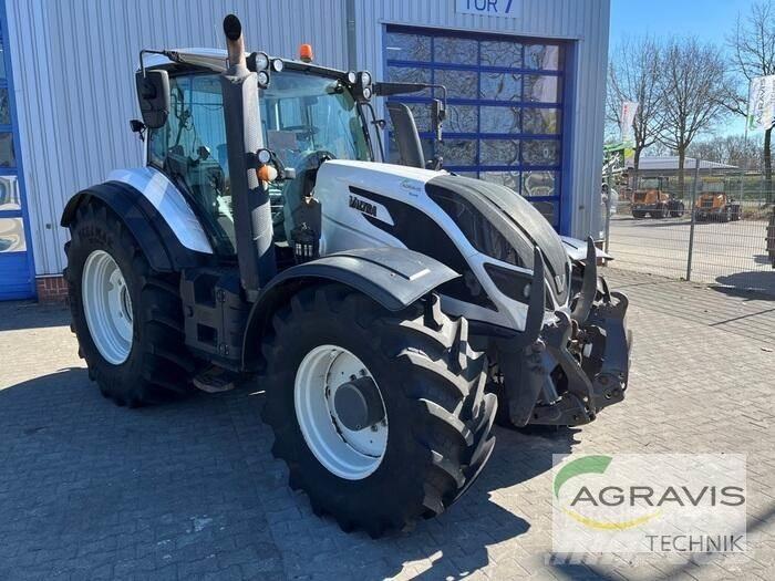 Valtra T 214 D Τρακτέρ