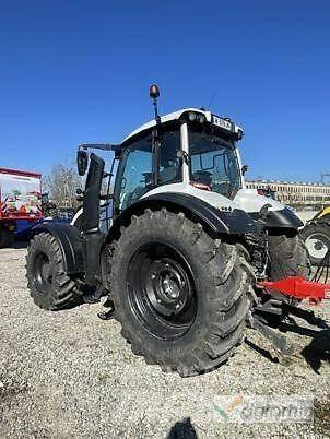 Valtra T215A Τρακτέρ