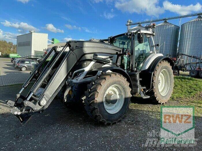 Valtra T215D Τρακτέρ