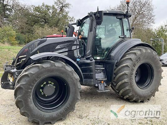 Valtra T215D Τρακτέρ