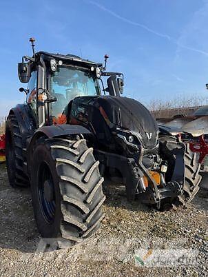 Valtra T235 Diect Τρακτέρ