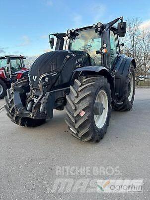 Valtra T254V Τρακτέρ