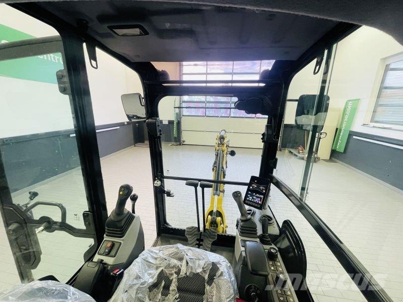 CAT 302CR-05A Εκσκαφείς με τροχούς - λάστιχα