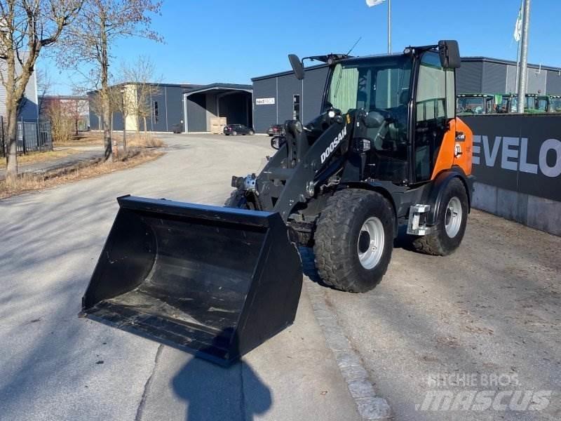 Doosan DL 80-7 Φορτωτές με λάστιχα (Τροχοφόροι)