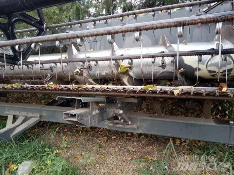 Fendt 5225 E Θεριζοαλωνιστικές μηχανές