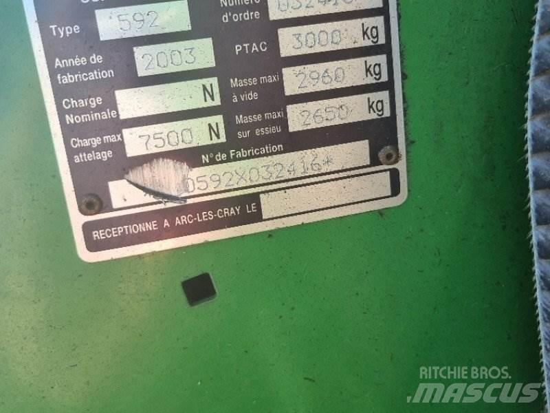 John Deere 592 Πρέσες κυλινδρικών δεμάτων
