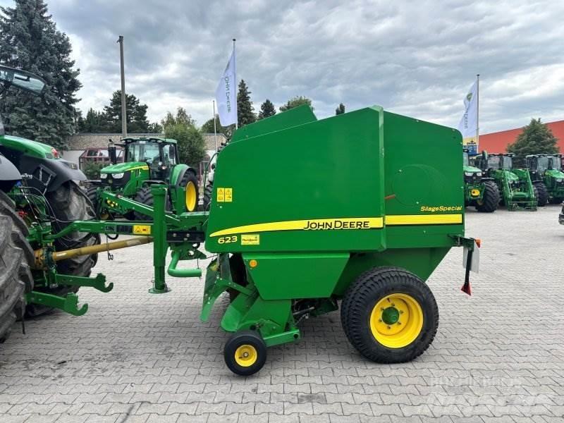 John Deere 623 Πρέσες κυλινδρικών δεμάτων