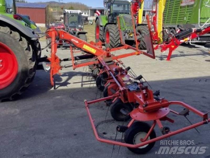 Kuhn GF 7702 Τσουγκράνες και χορτοξηραντικές μηχανές