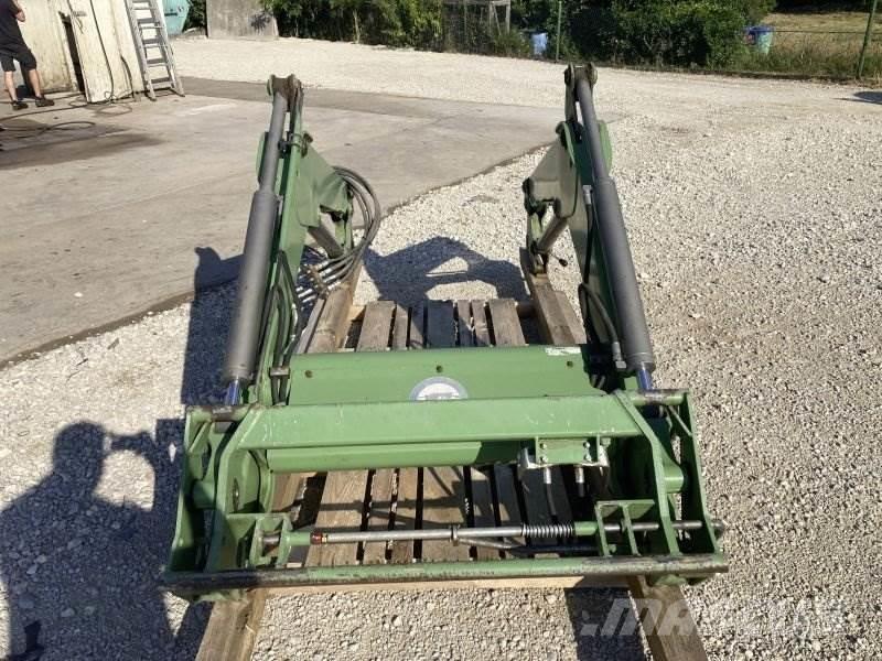 Stoll FZ 30.1 Εμπρόσθιοι φορτωτές και σκαπτικά