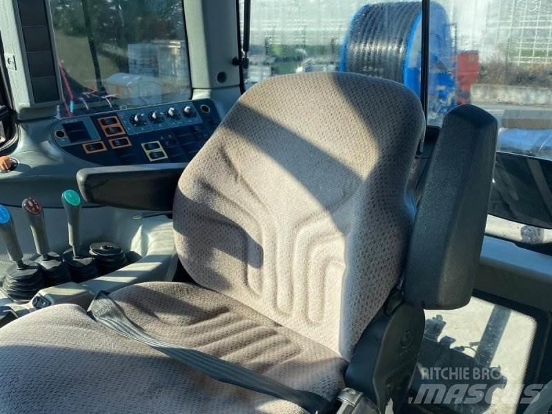 Valtra T153 H Τρακτέρ