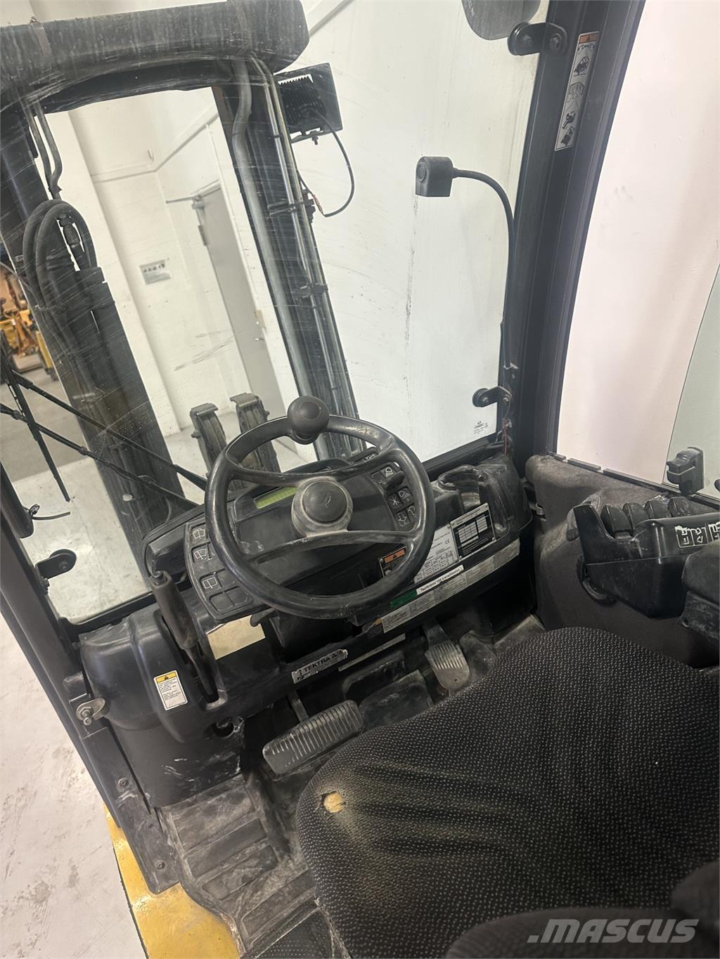 Yale GLP30VX Περονοφόρα ανυψωτικά κλαρκ με φυσικό αέριο LPG
