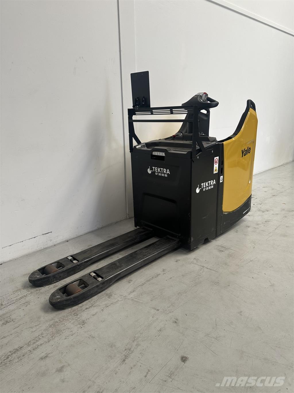 Yale MP20X-E843 Χειροκίνητο περονοφόρο ανυψωτικό με πλατφόρμα