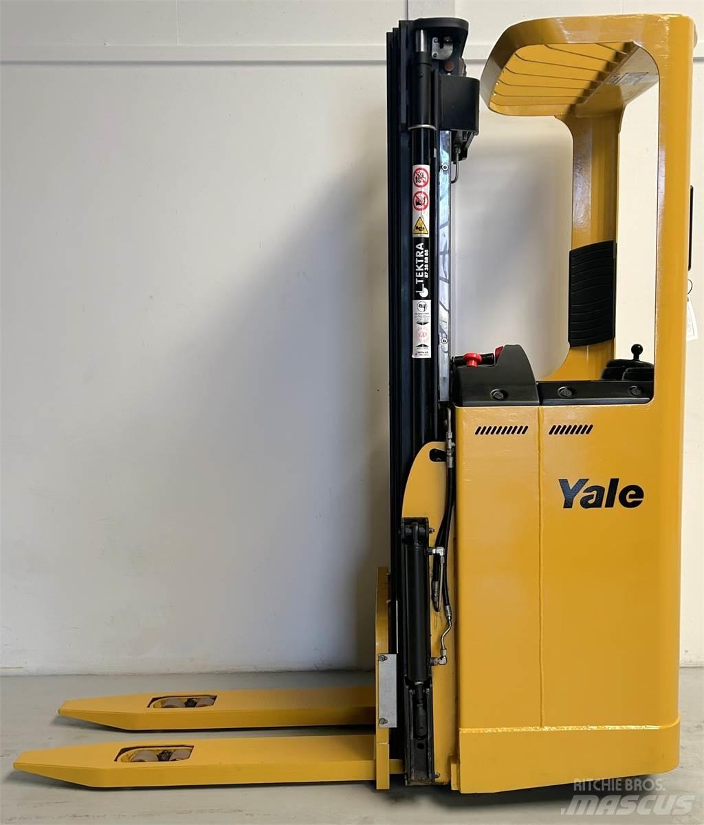 Yale SMS12S Ηλεκτρικά παλετοφόρα με ιστό