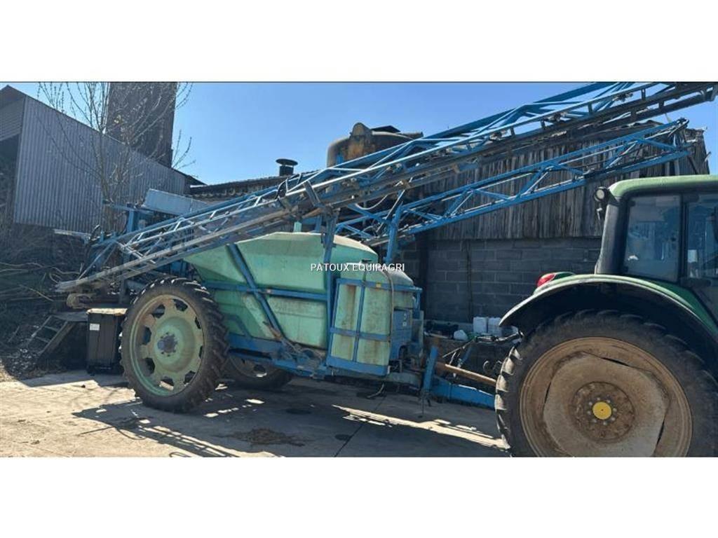 Berthoud MAJOR 32 Ρυμουλκούμενα ψεκαστικά