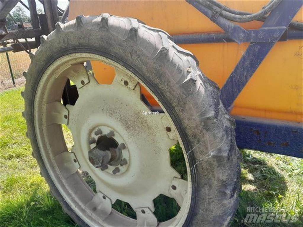 Caruelle CARUELLE Ρυμουλκούμενα ψεκαστικά
