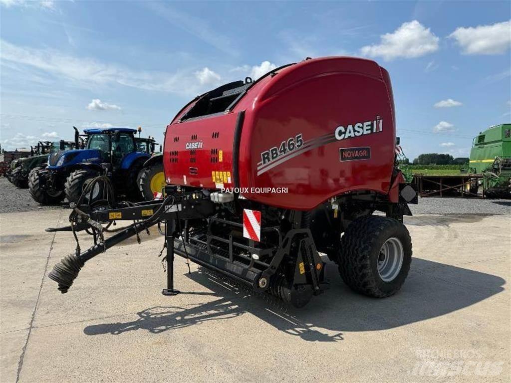 Case IH RB465 Πρέσες κυλινδρικών δεμάτων