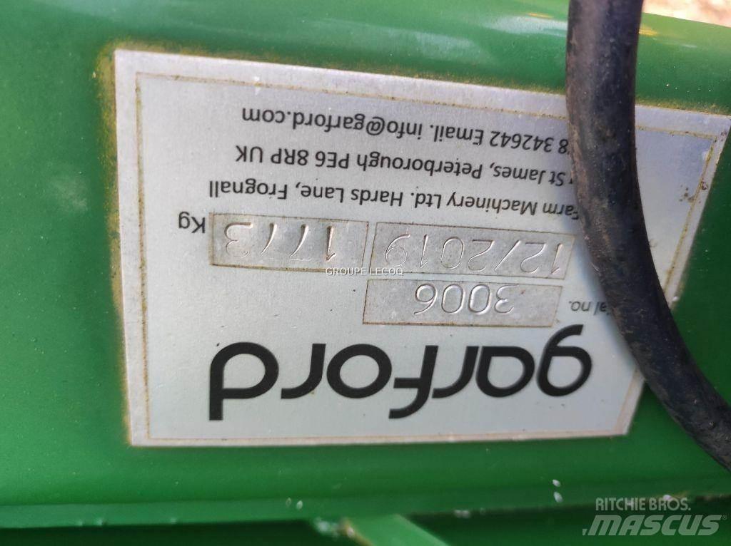 Garford ROBOCROP Καλλιεργητικές μηχανές κατά γραμμές