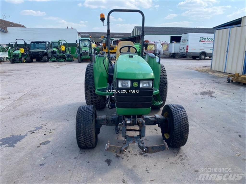 John Deere 4710 Τρακτέρ