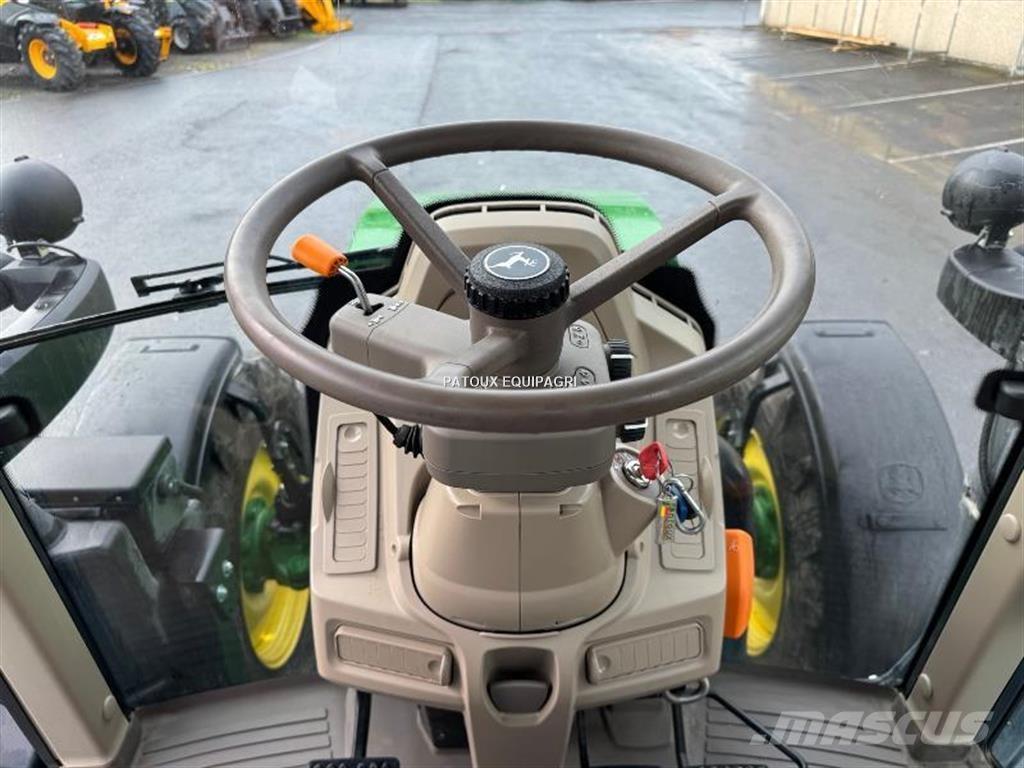 John Deere 6120M Τρακτέρ