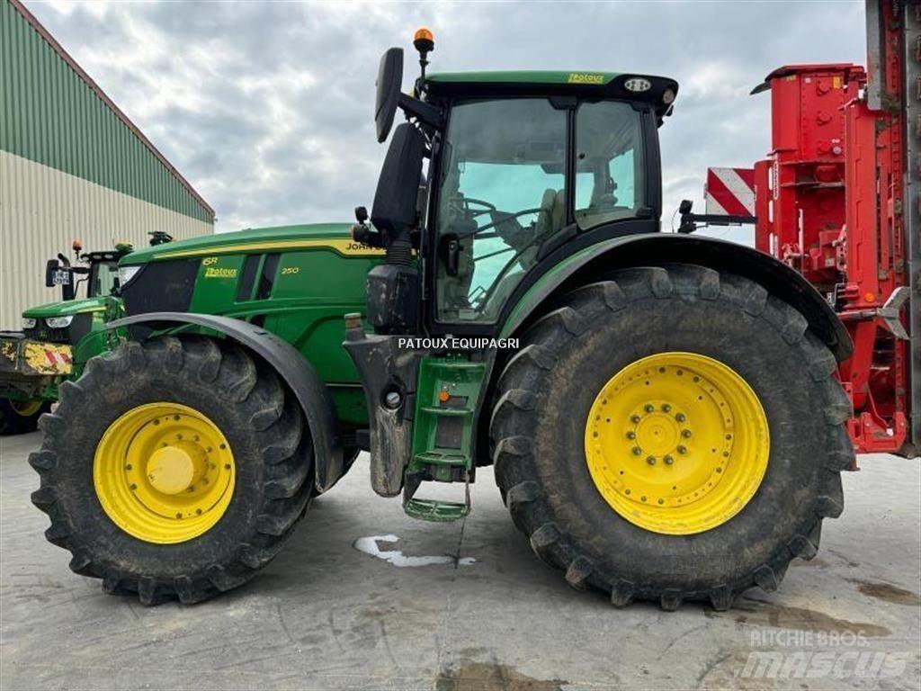 John Deere 6R250 Τρακτέρ