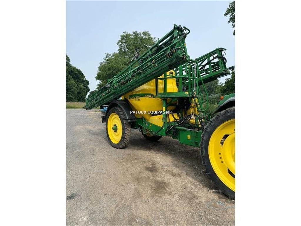 John Deere 840 Ρυμουλκούμενα ψεκαστικά