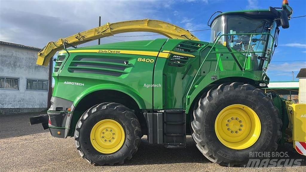 John Deere 8400 Ενσιρωκοπτικές μηχανές