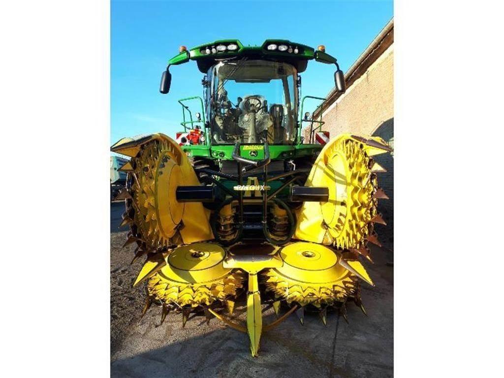 John Deere 8400 Ενσιρωκοπτικές μηχανές